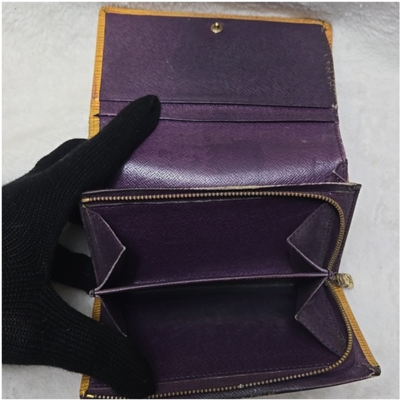 Authentic Elise Epi Louis Vuitton Yellow Leather Wallet with Snap Closure - Picture 6 of 15